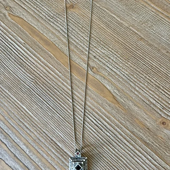 Vintage Art Deco Sterling Silver Garnet & Marcasite Square Pendant Necklace - Picture 6 of 6